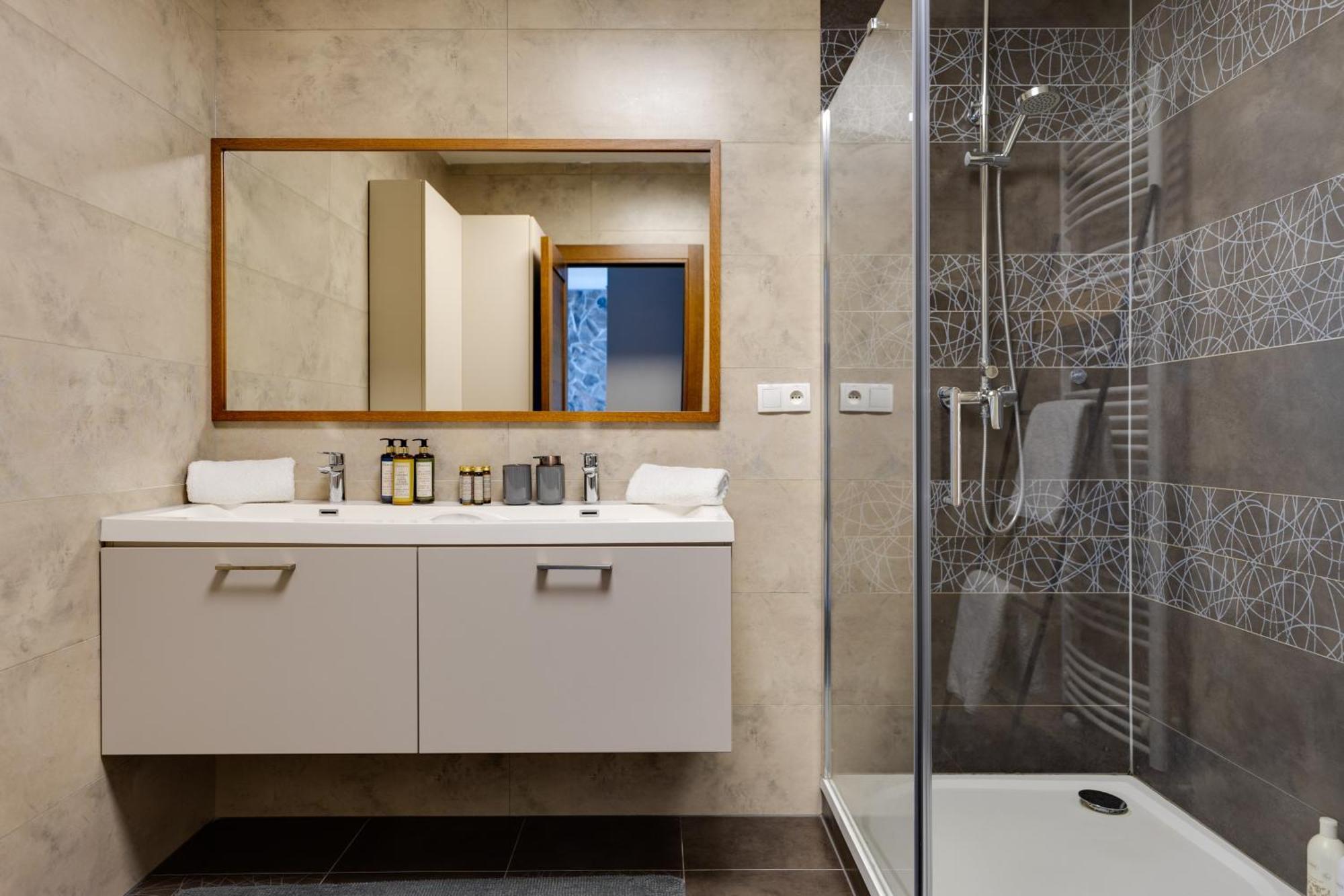 Apartman Leonardo - City Center 特尔纳瓦 外观 照片